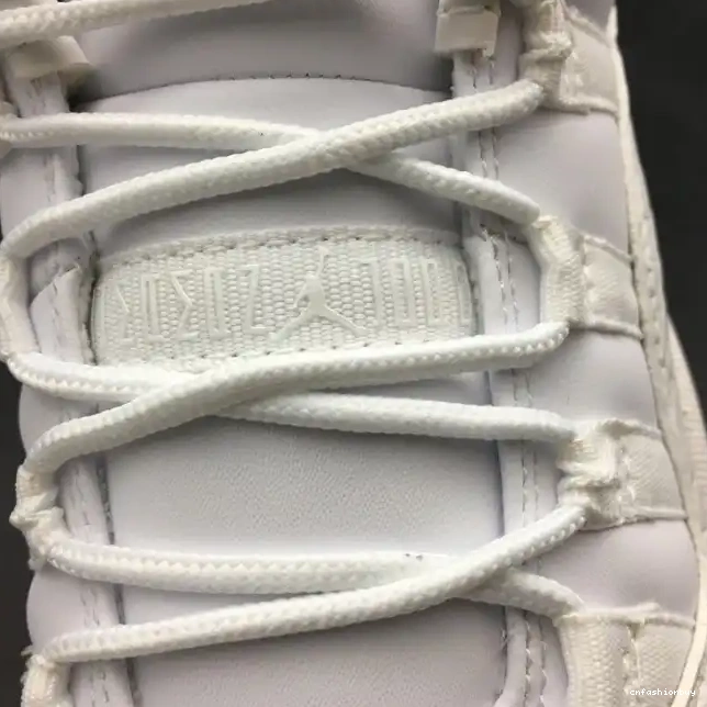 11 897331-100 Heiress Air Frost White Low Jordan 0623